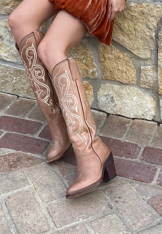 THE LESLIE BOOT